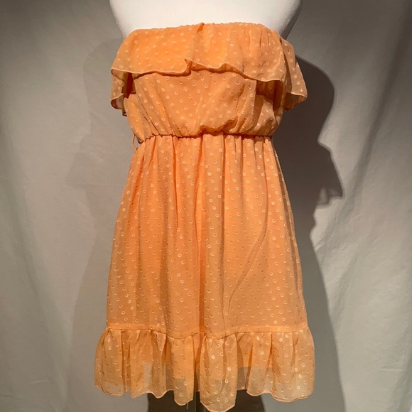 Dresses & Skirts - Strapless Orange Sundress